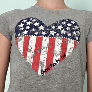 A American heart flag tee shirt